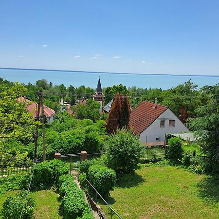Belvárosi ház gyönyörű panorámával Balatonalmádi Exterior foto